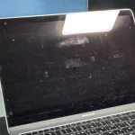 노트북 모니터 닦기4