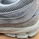 뉴발란스 2002R5